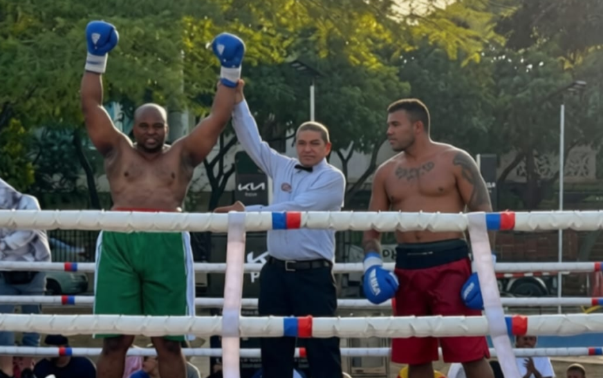 Umohette celebrates 20th career win, hails Anthony Joshua, Itauma
